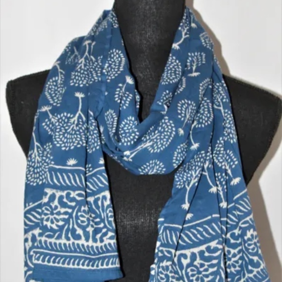 Versatile Indigo Tree Block India Print, Cotton, 22 X 67 Inches - Picture 1 of 5